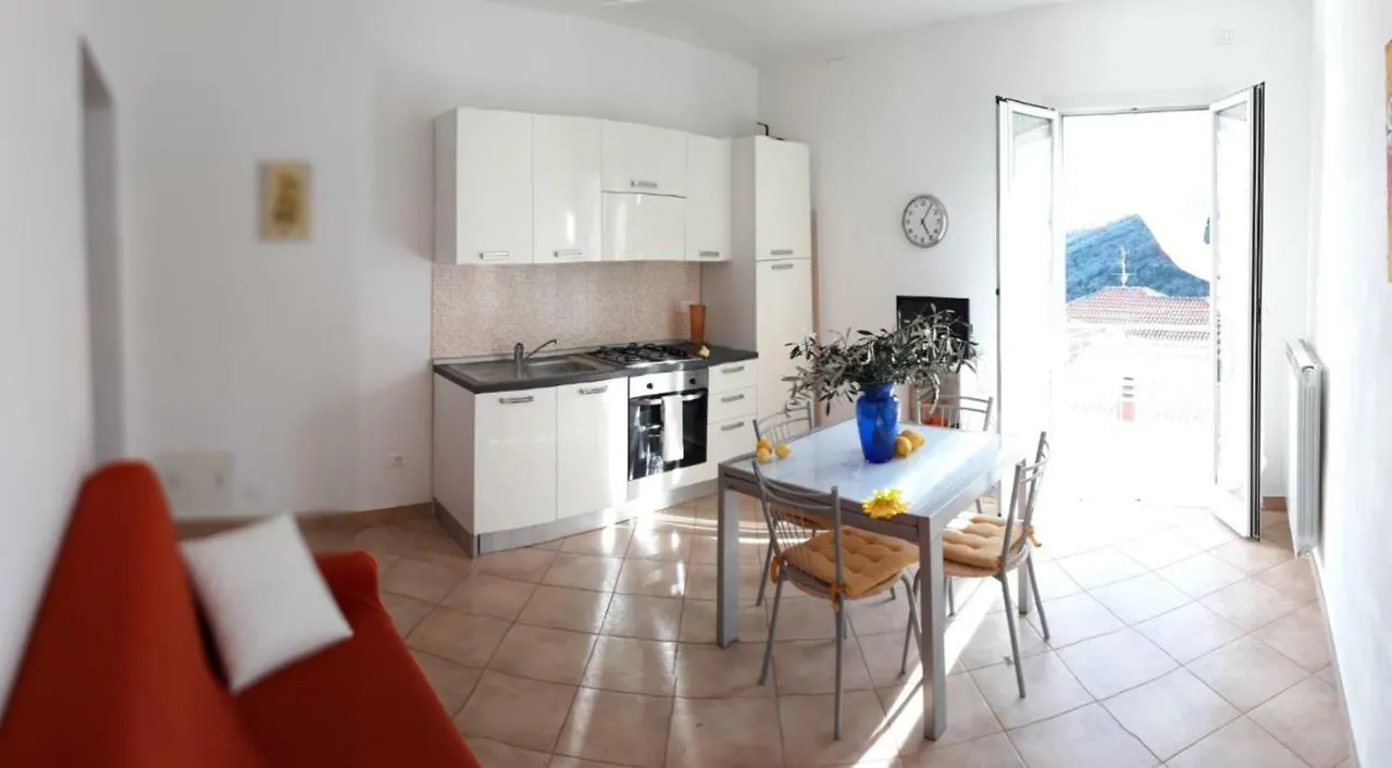 Girasole Apartment Villa Faraldi